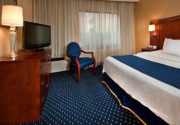Courtyard By Marriott غرينزبورو المظهر الخارجي الصورة