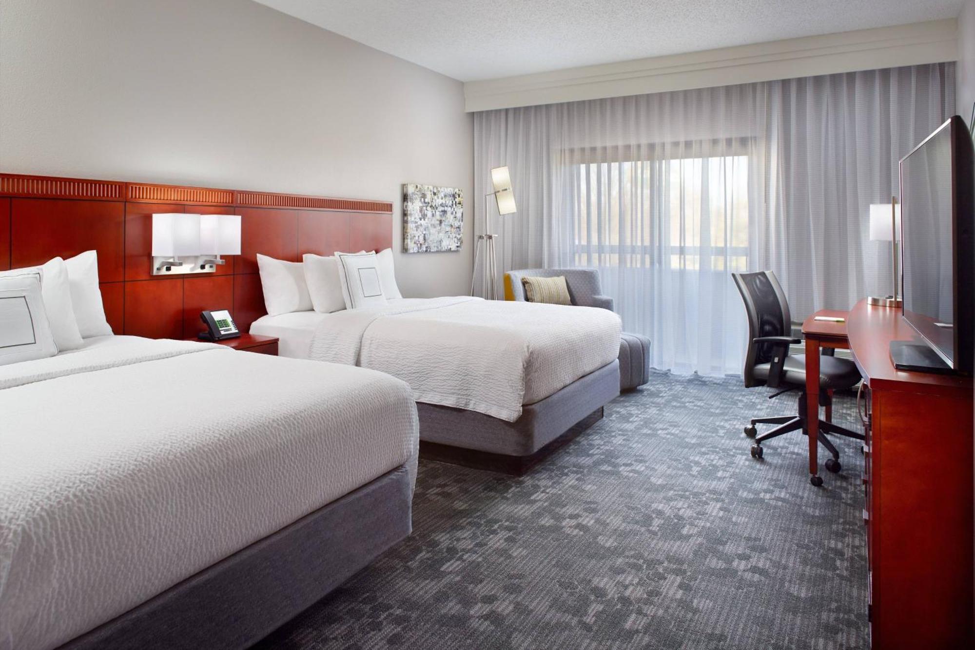 Courtyard By Marriott غرينزبورو المظهر الخارجي الصورة