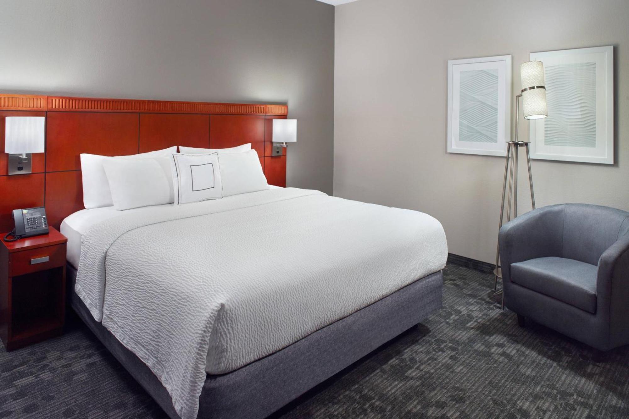Courtyard By Marriott غرينزبورو المظهر الخارجي الصورة