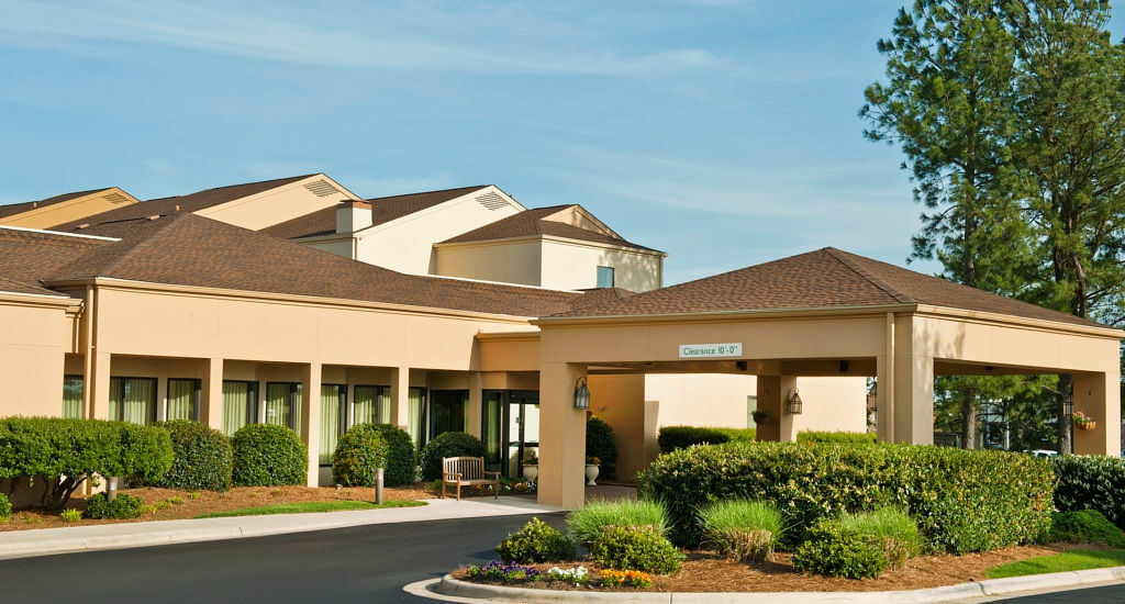 Courtyard By Marriott غرينزبورو المظهر الخارجي الصورة